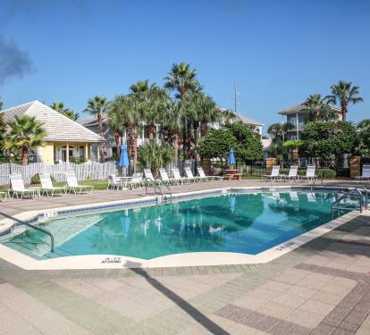 Main swimming pool 