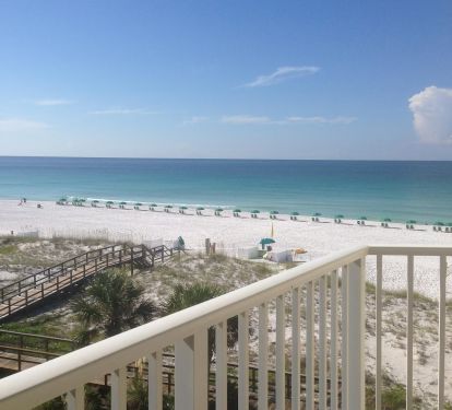 Oh that view from the balcony!!