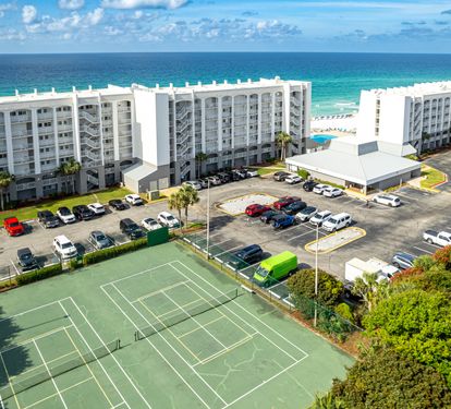 onsite, tennis, pickleball, shuffle board and gas grills!