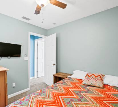 Queen Bedroom