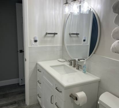 En Suite Master Bathroom