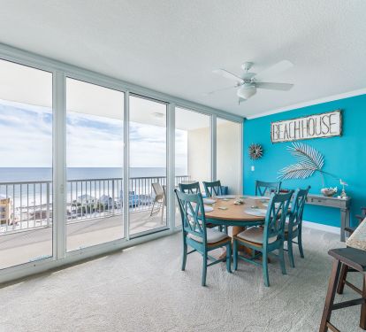 Gulf of Mexico view from several rooms in the home, 30 foot wall of glass!