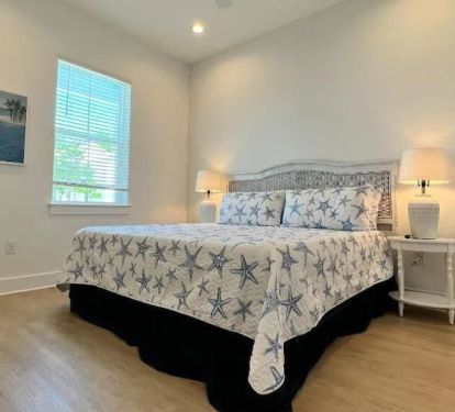Bedroom 1 with memory foam mattress