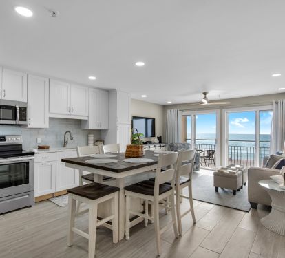 Kitchen with seating for 6