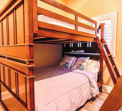 Bunk beds on the 2nd floor, sleeps 6 comfortably.