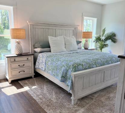 King Bed, two nightstands, and dresser.