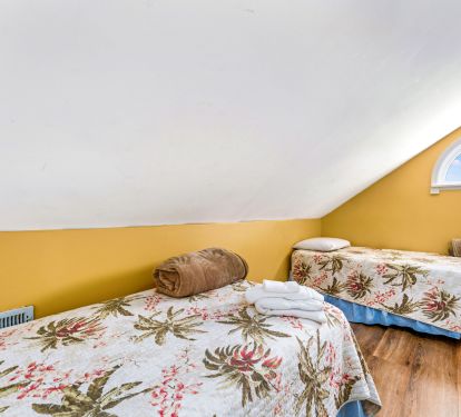 Twin Loft
