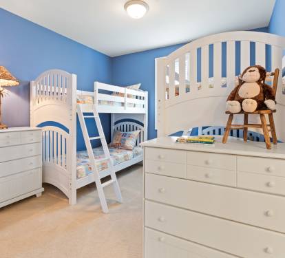 3rd floor bunk room.  Includes two dressers and closet