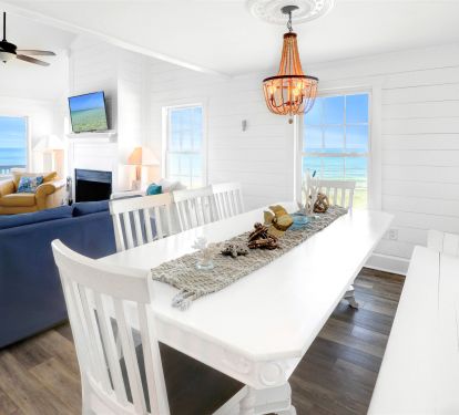 Living Room w/Amazing Gulf Views!!