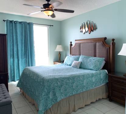 Master Bedroom, King Size Bed with a Great View of the Gulf!