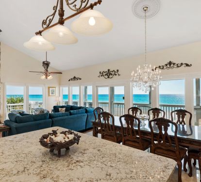 Family room and dining room, 10-floor to ceiling windows, gorgeous ocean views