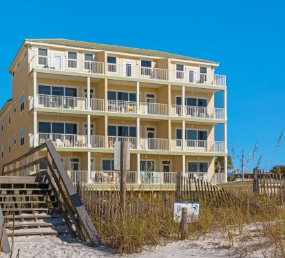 10 Unit Private Complex