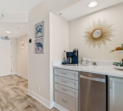 Coffee/Wet bar with additional refrigerator space for cocktail hour!