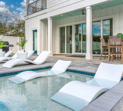 Ovation-6 Beat the Florida heat by lounging in Ovation's splash pad (which is also perfect for your little one's first pool experience)