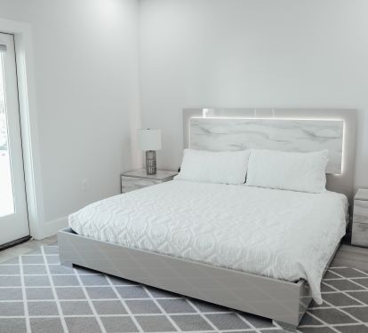 2nd floor king bedroom