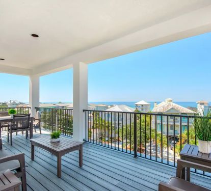 Horizon-2 Stunning ocean views from Horizon's 4th story al-fresco dining deck.