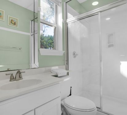 Main floor bathroom 