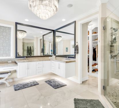 Primary Suite Bathroom