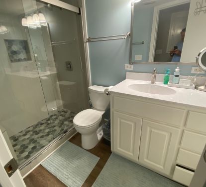 Master Bath w Shower