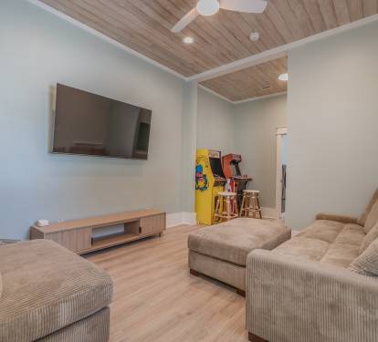 2nd level rec room with arcade games