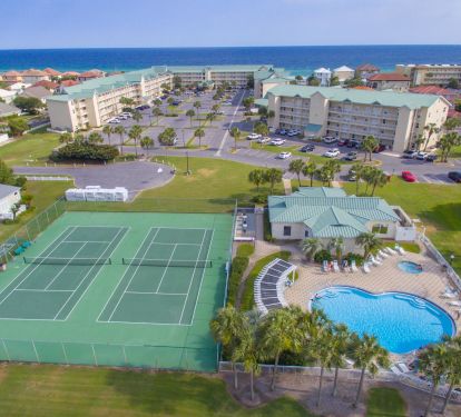 Tennis, Pool, Beach = Fun!