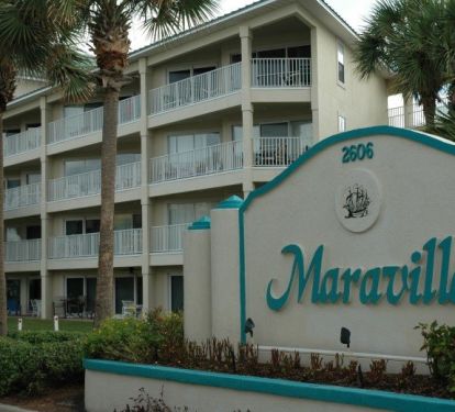 3rd floor up close to the Beach