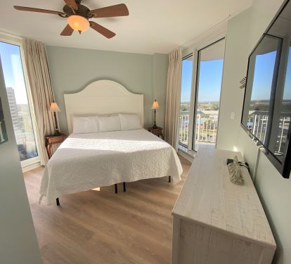 Bdrm 4- King size bed, 55 inch Roku TV, access to city balcony.