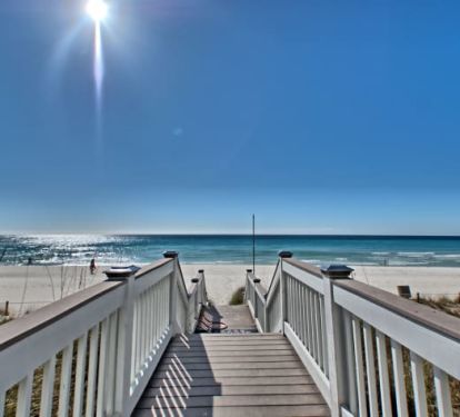 Sterling Breeze - Beachfront Condo!_0