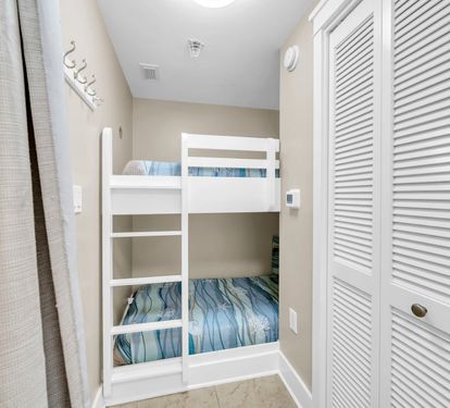 Bunk Alcove