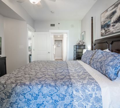 Master bedroom, Gulf Views, Balcony Entrance, Private bath, King bed, Smart TV