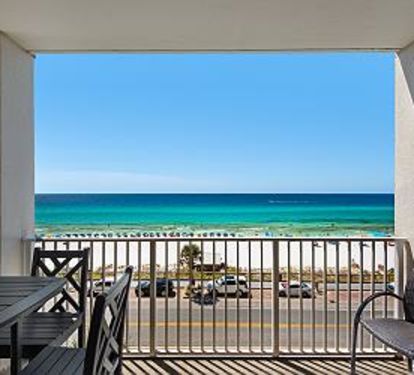Panoramic Views  as you sit and dine comfortably on the balcony