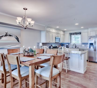 Dining/Kitchen 