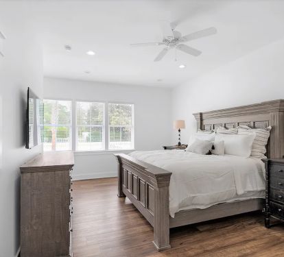 Sundance-23...1st floor. Bed 1, photo 1. King master suite with private bath and writing desk.