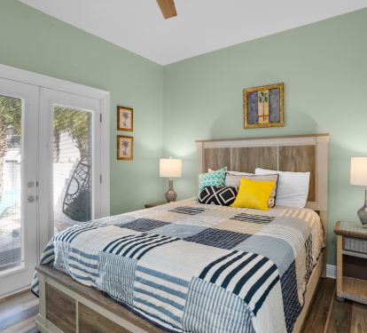 Main floor guest room 