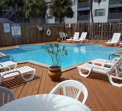Quiet Adult Pool across the street
