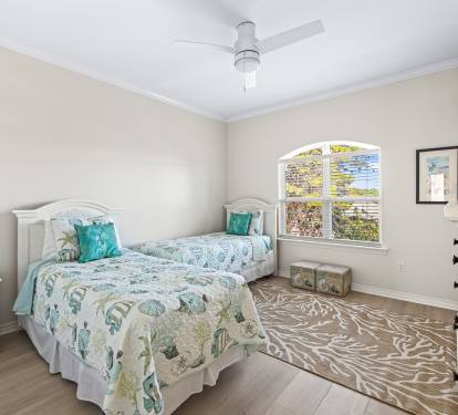 Second floor TWIN room with Murphy pull out QUEEN, room sleeps 4