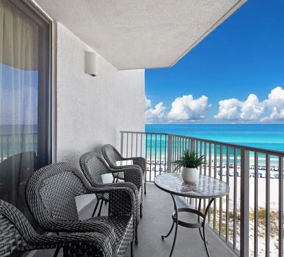 09-Mainsail-162-Balcony-Alt