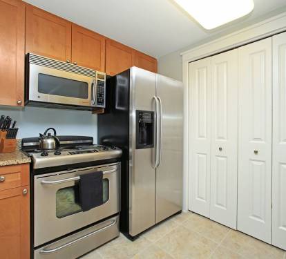 The kitchen has everything you need to make a gourmet meal!