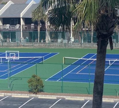 Newly restored tennis/pickleball courts for Mariner East guests!