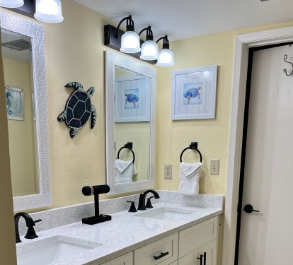 Veronica&rsquo;s condo