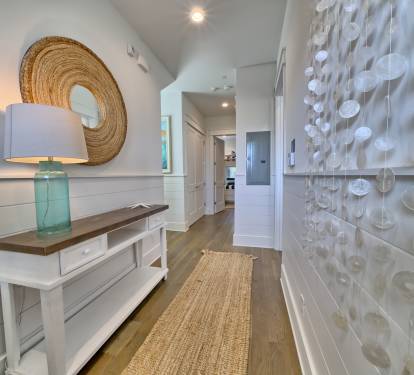 SECOND FLOOR HALLWAY TO BEDROOMS
