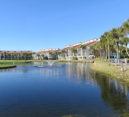 Par 3 golf course. Free tram over street to access or very short drive