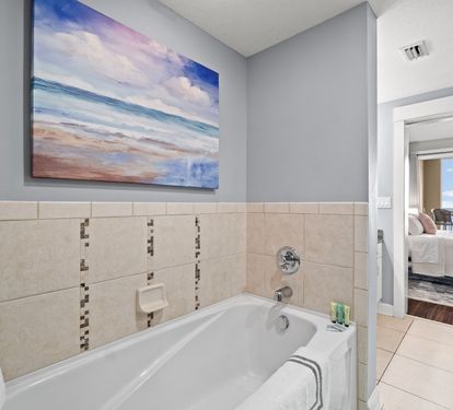 Master bath, double vanity, separate soaker tub and shower