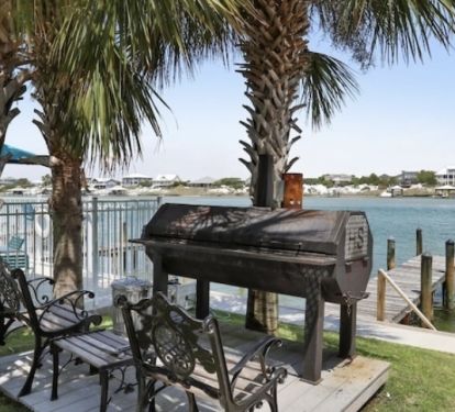 GRILL AREA NEAR POOL &amp; RIVER ** ADDITIONAL GRILL AREA IN FRONT ON WEST END **