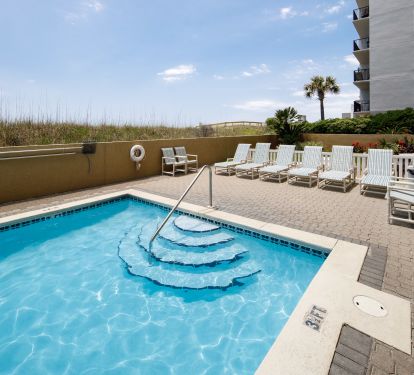 Pool - heated in November