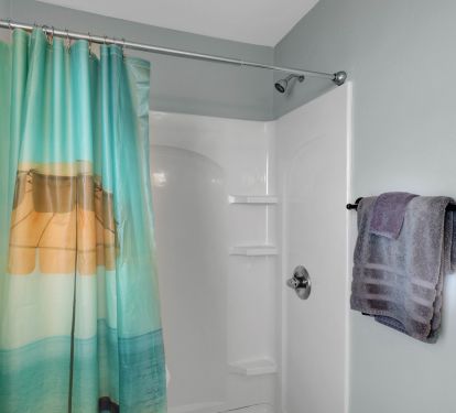 Upper Level Bathroom (Shared Between Kids Bunk Room and Primary Suite)