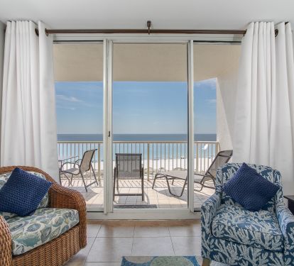 Living Room/Balcony w/Beach View