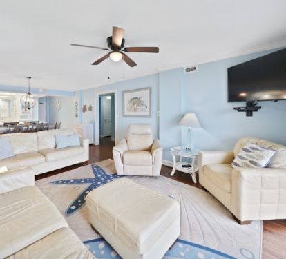 Plenty of room for the family to relax.