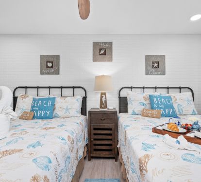 Master bedroom with 2 comfortable beds (1 Firm and 1 Softer)