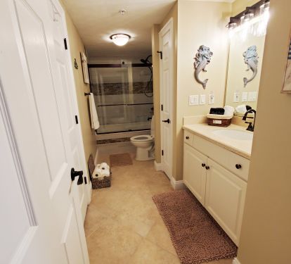 Spacious newly remodeled main bathroom, connected to 2nd bedroom.